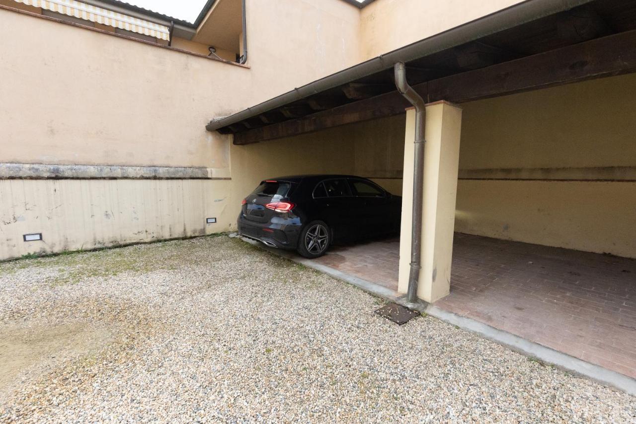 50Mt Dalle Mura+Parcheggio*Appartamento Tipico* ลุคคา ภายนอก รูปภาพ