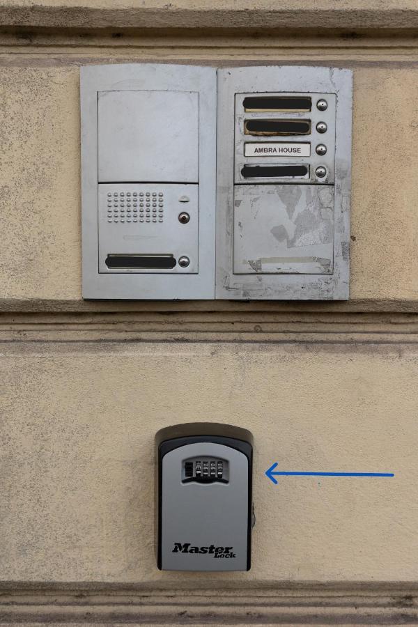 50Mt Dalle Mura+Parcheggio*Appartamento Tipico* ลุคคา ภายนอก รูปภาพ